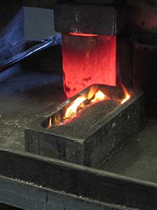 The melted jewelry is cast in ingots. Photo: UK.