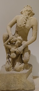 Waterspout from Alsace, about 1300. The caricature of the Jew wearing the Jewish hat and holding on to a purse in his right hand is clearly visible. Today at Unterlinden Museum, Colmar. Photo: KW.