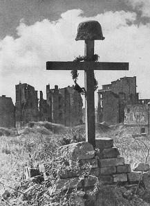 Grave of a rebel, executed on August 31, 1944. Photo: Tadeusz Bukowski / Wikipedia.