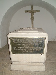 Grave of Empress Wilhelmine Amalia. Photo: krischnig / Wikipedia.