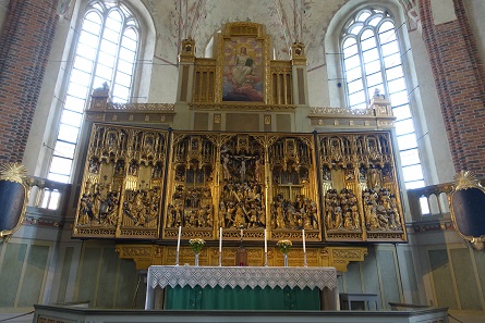 This high altar made in Brussels in 1490 is of an impressive quality. Picture: KW.