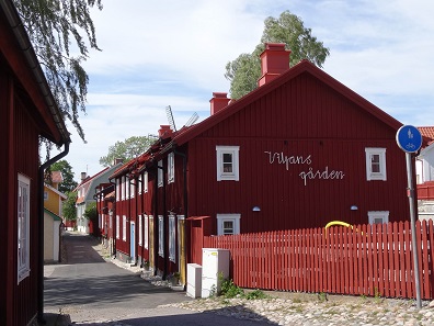 Picturesque houses abound in Strängnäs. Picture: KW.