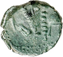 Bronze, type “J. Caesar Denar; Crawf. 443/1”, under governor C. Carrina. From the Dr W. R. collection. Fine grass-green toning. Extremely fine. Estimate: 150 euros. From Künker auction 312 (8 October 2018), no. 1907.