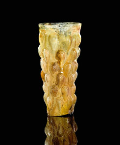 98: Lotus bud bowl. H 19.5 cm. Diameter 8.7 cm. 2nd half of 1st cent. A. D. Syria? English Collection. Estimate: 40,000 Euros. End result: 66,700 Euros.