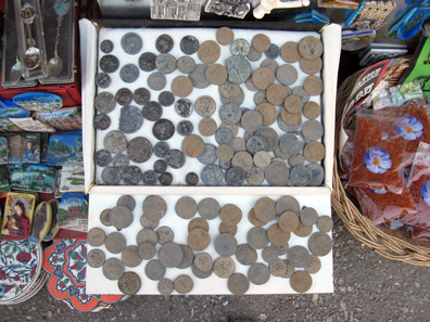 Tourist copies. Photo: KW.